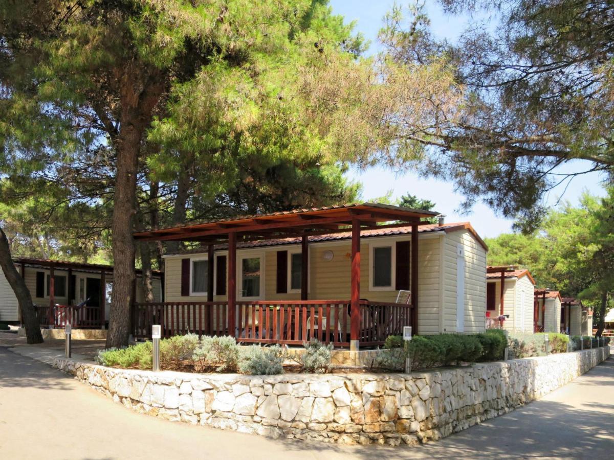 Holiday Home Camp Rozac - Tgr215 Trogir Kültér fotó